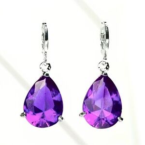 New violet teardrop pierced earrings